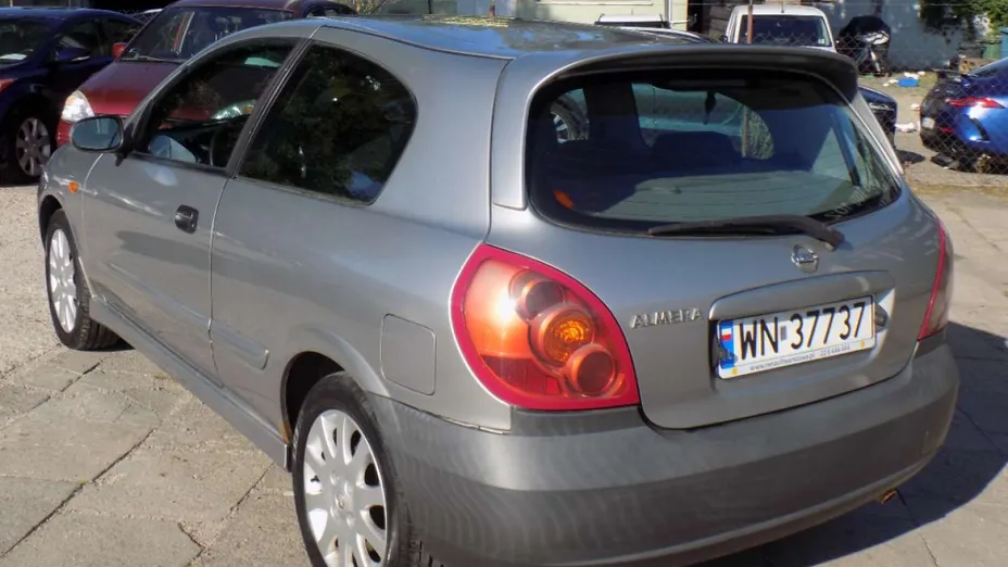 NISSAN Almera -