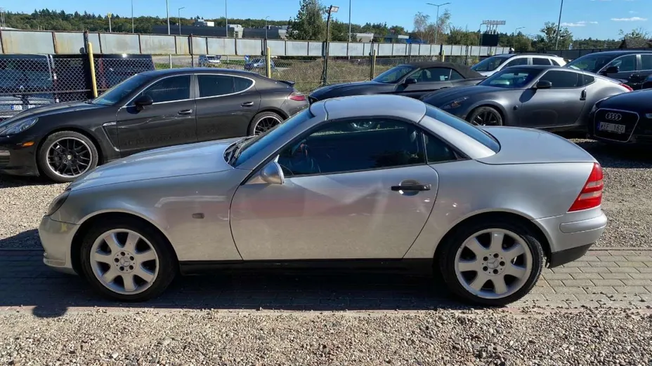 MERCEDES-BENZ SLK -