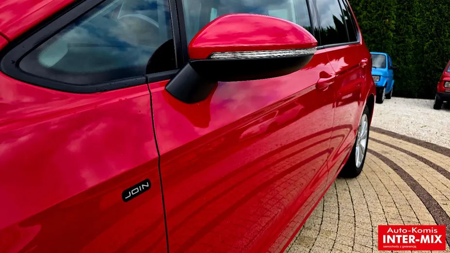 VOLKSWAGEN Golf Sportsvan -