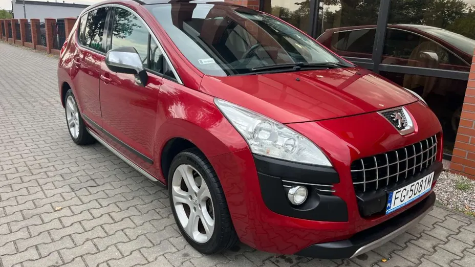 PEUGEOT 3008 -