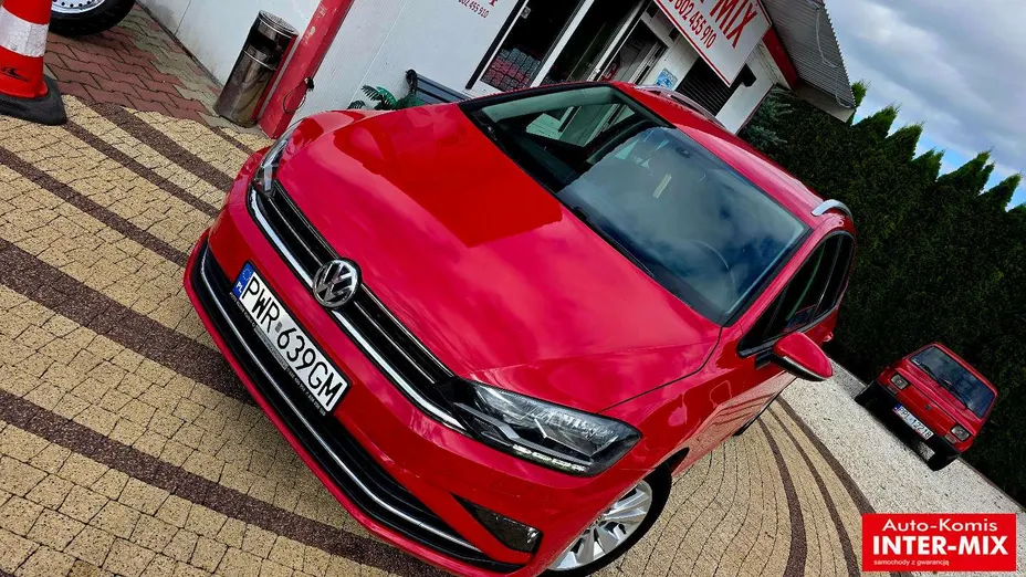 VOLKSWAGEN Golf Sportsvan -
