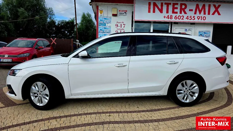 SKODA Octavia -