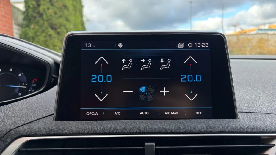 PEUGEOT 3008 -