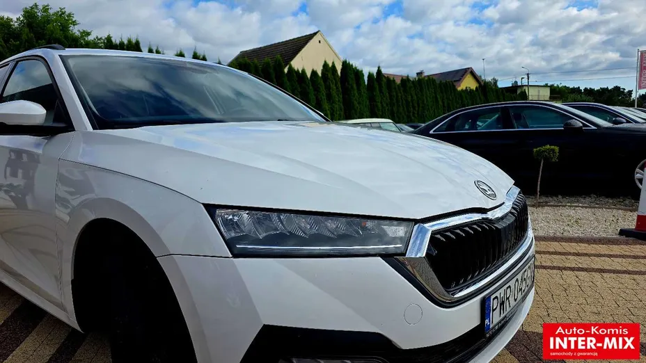 SKODA Octavia -