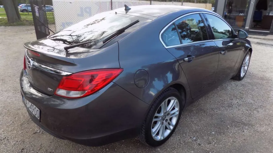 OPEL Insignia -