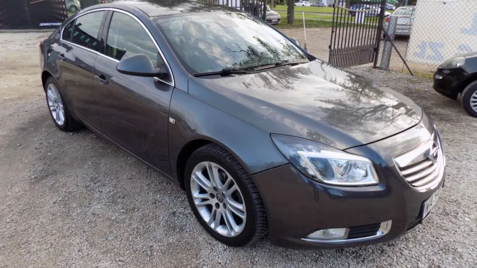 OPEL Insignia -