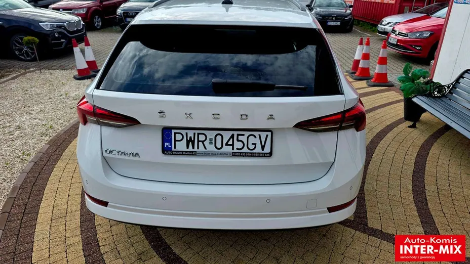 SKODA Octavia -