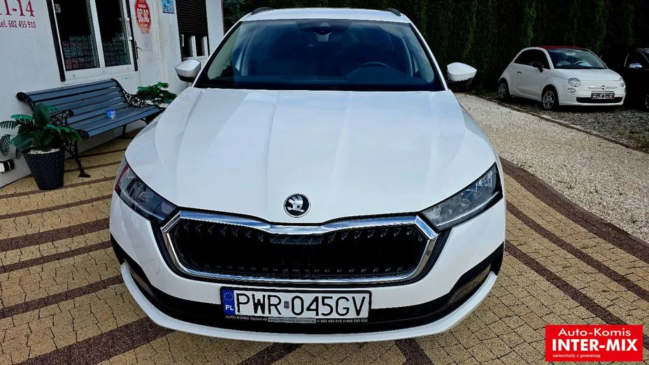 SKODA Octavia -