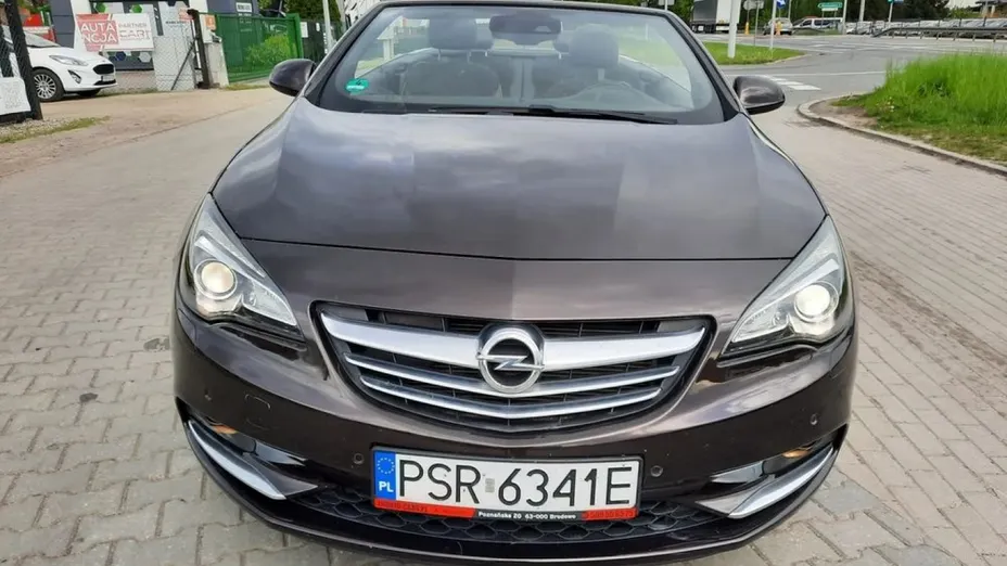OPEL Cascada -