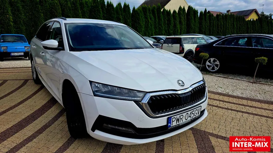 SKODA Octavia -
