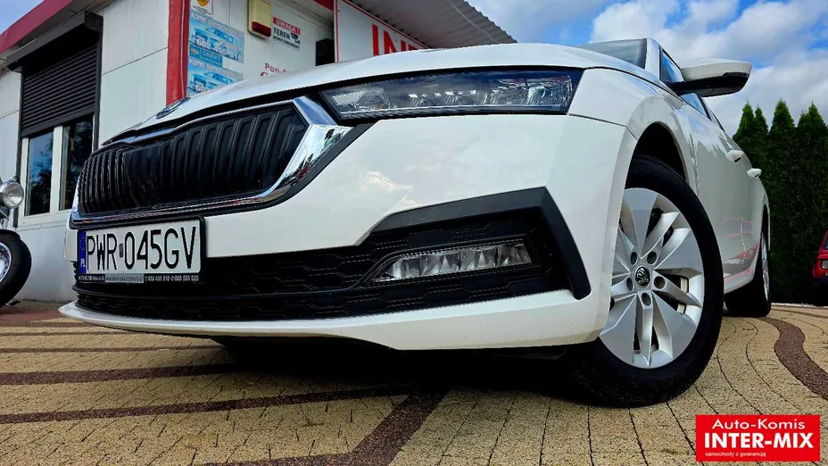 SKODA Octavia -