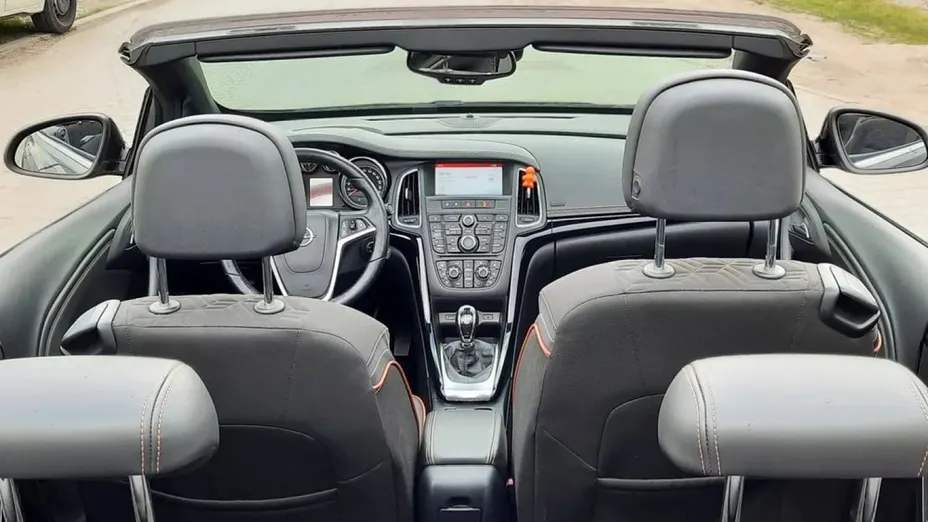 OPEL Cascada -
