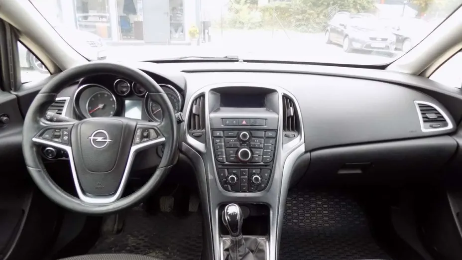 OPEL Astra -