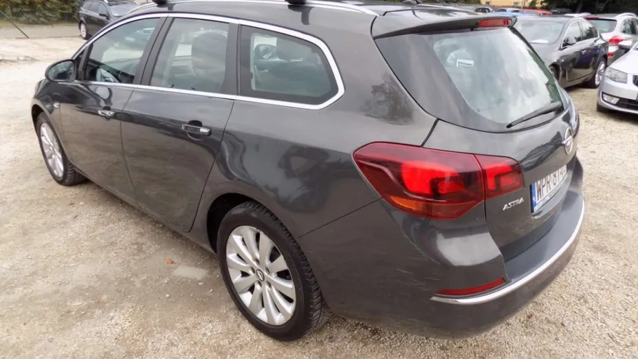 OPEL Astra -