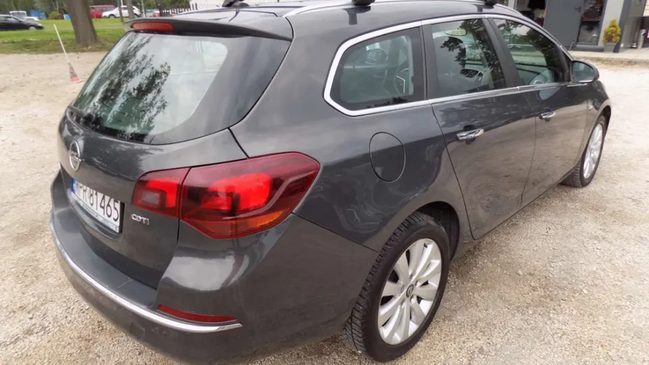 OPEL Astra -