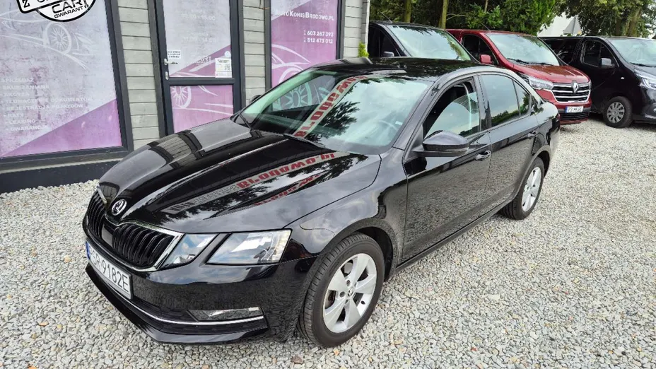 SKODA Octavia -