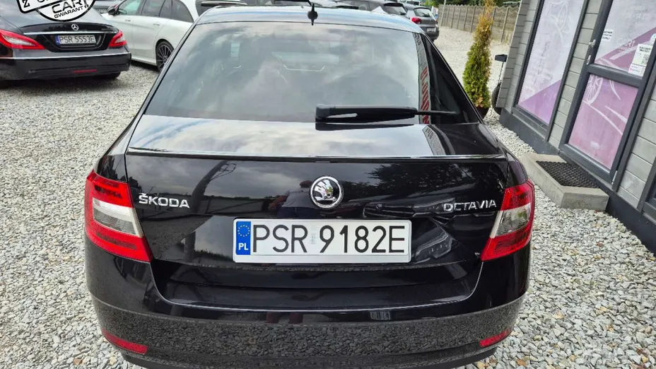 SKODA Octavia -