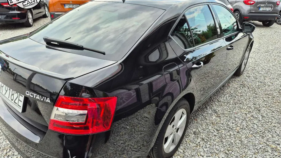 SKODA Octavia -