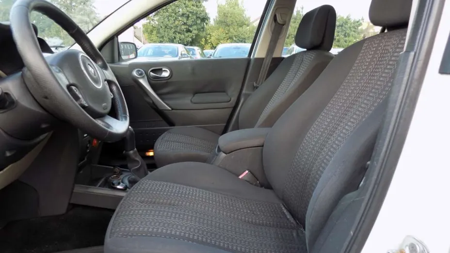 RENAULT Megane -
