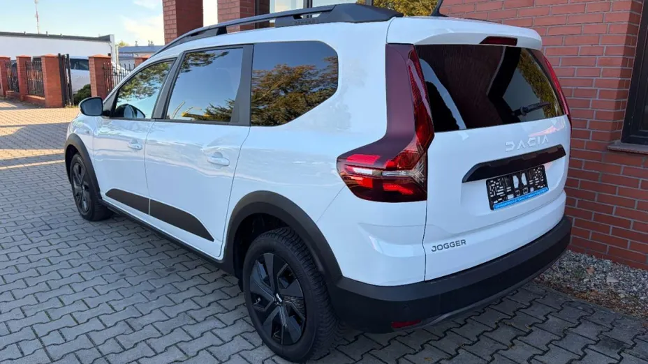 DACIA Jogger -