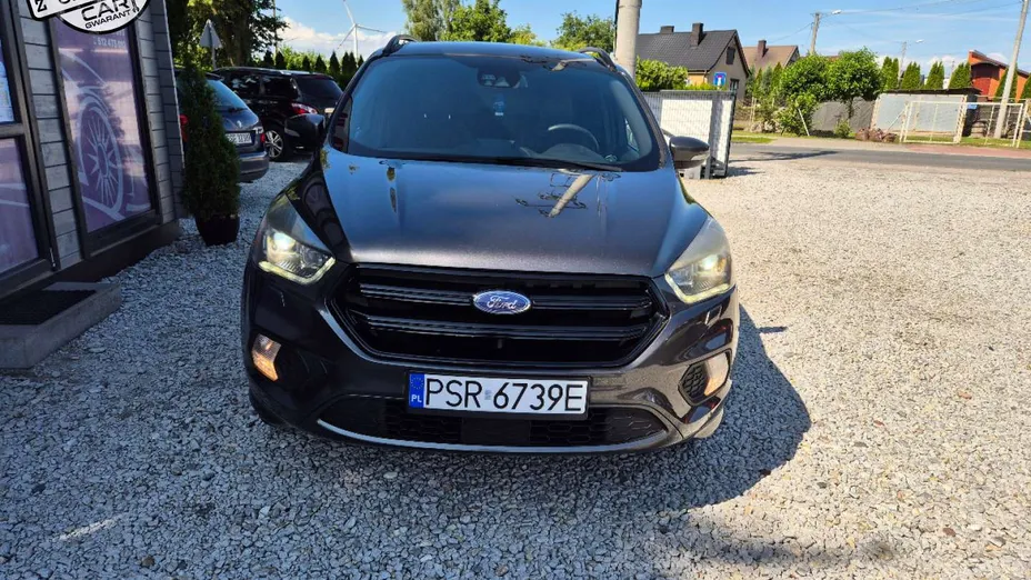 FORD Kuga -