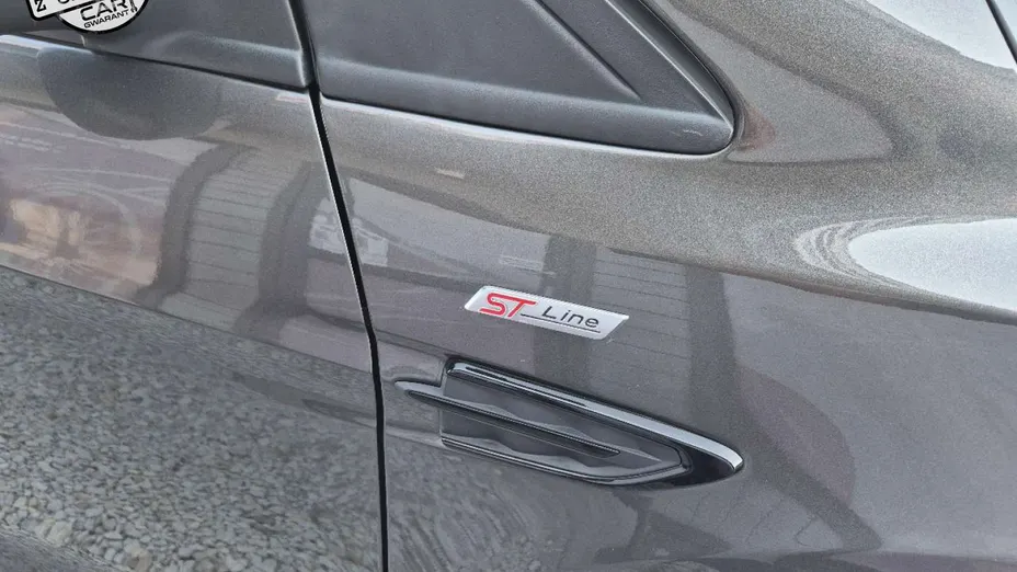 FORD Kuga -