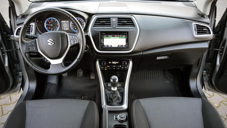 SUZUKI SX4 -