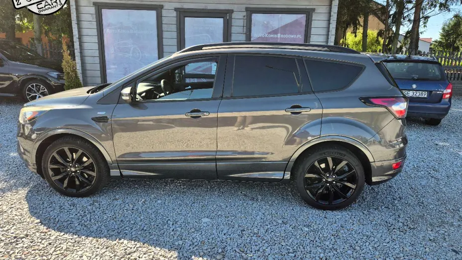 FORD Kuga -