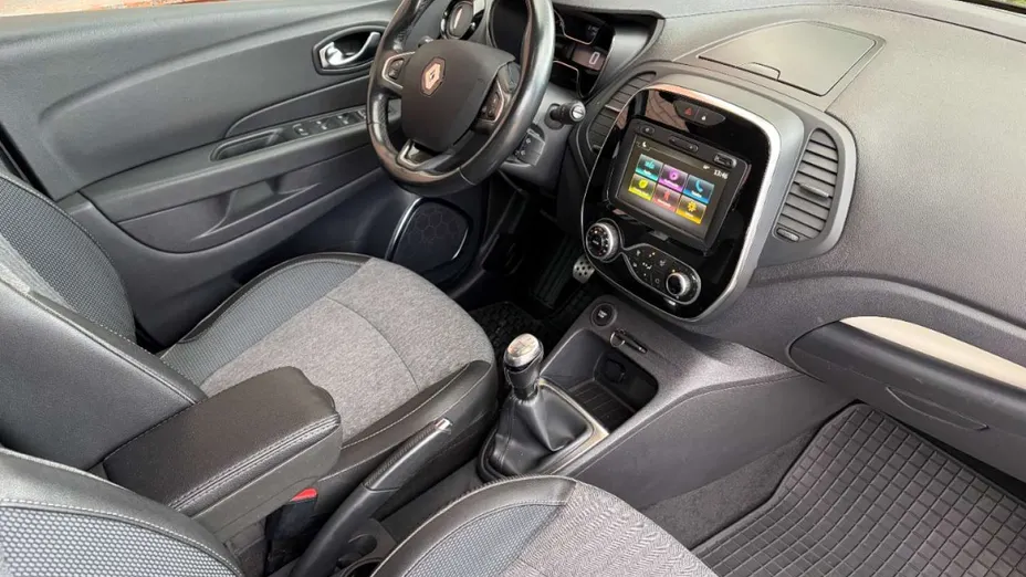 RENAULT Captur -
