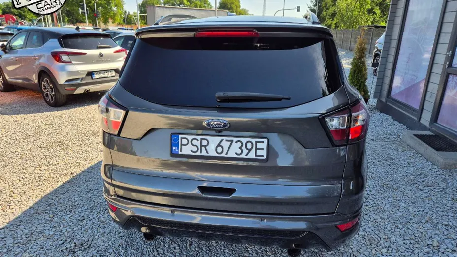 FORD Kuga -