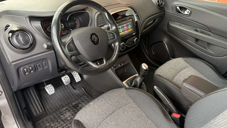 RENAULT Captur -