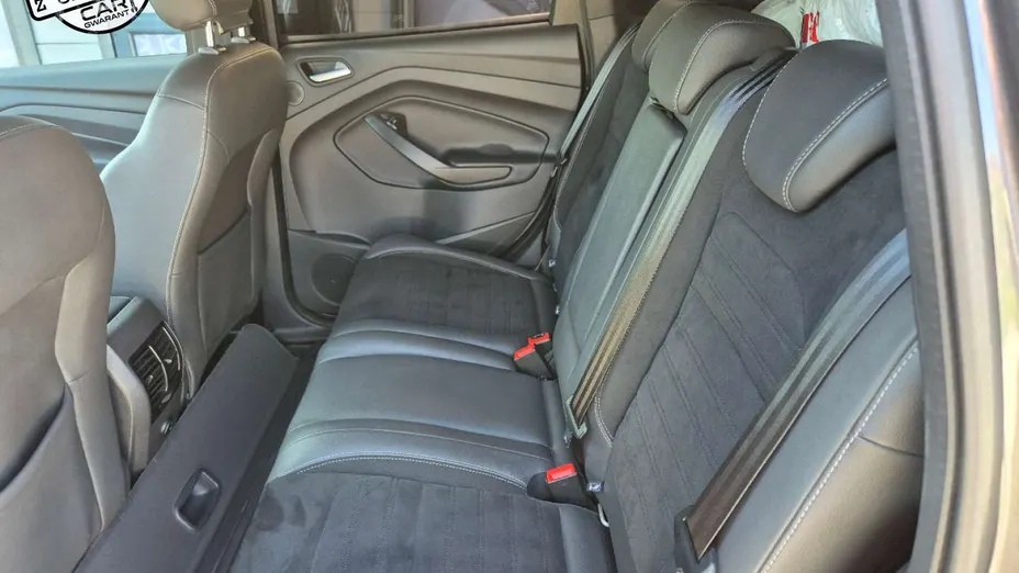 FORD Kuga -