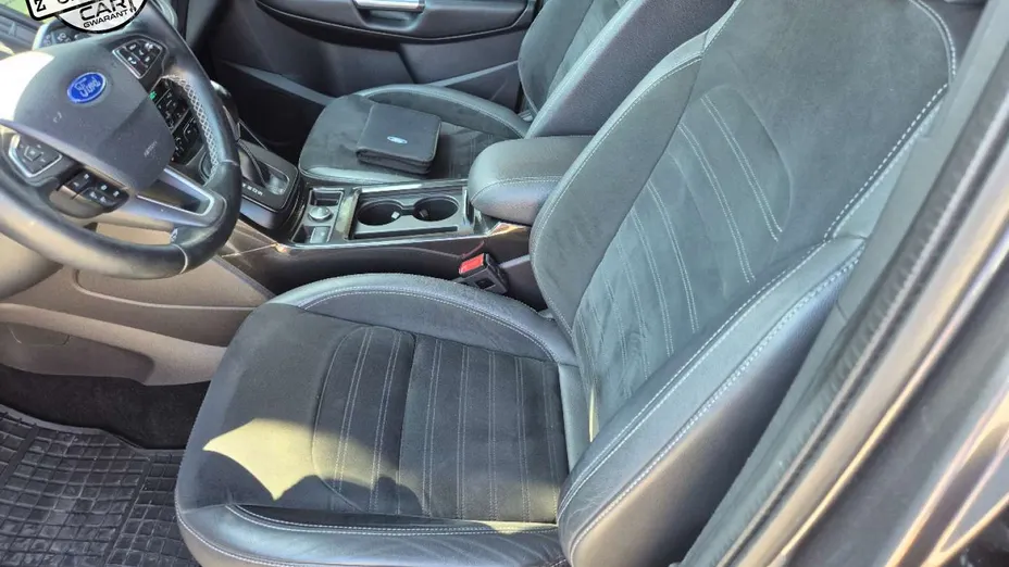 FORD Kuga -