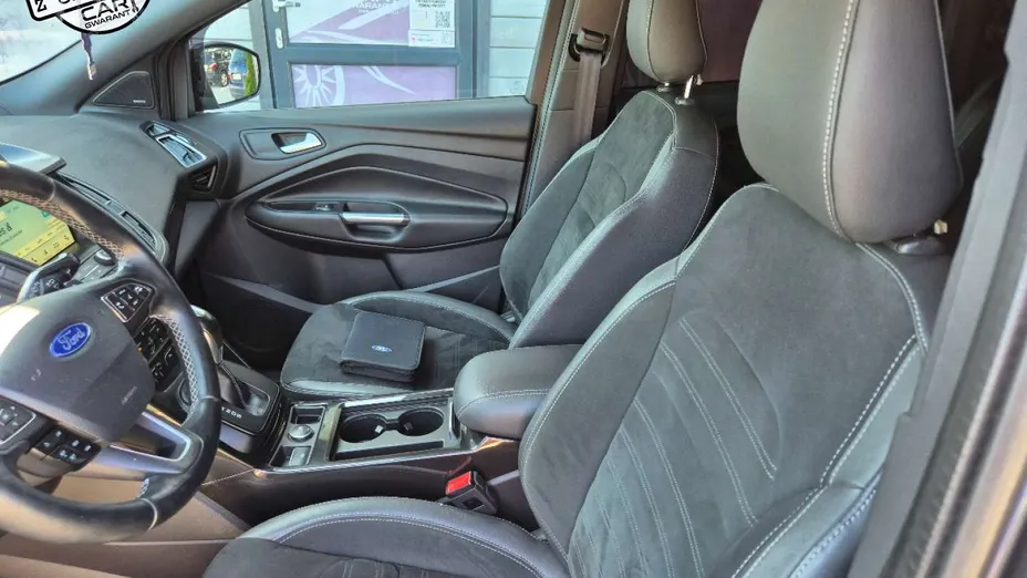 FORD Kuga -