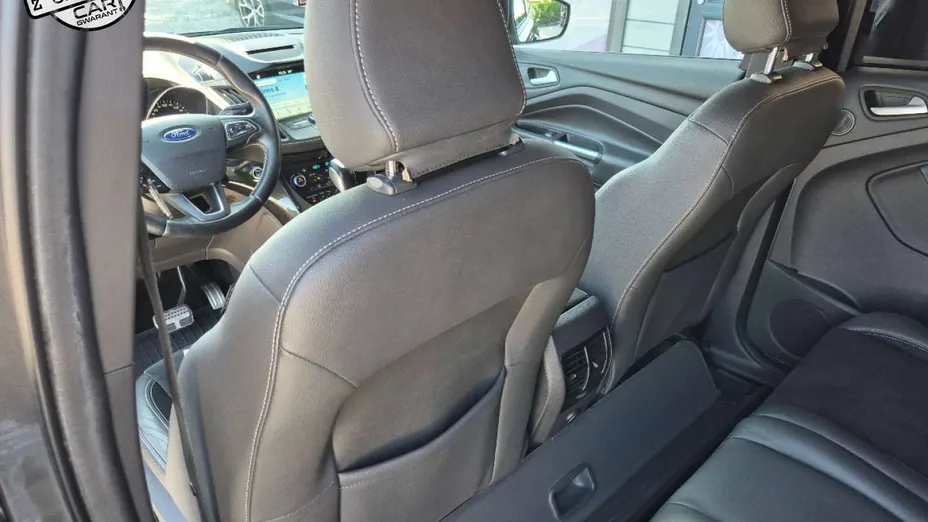 FORD Kuga -