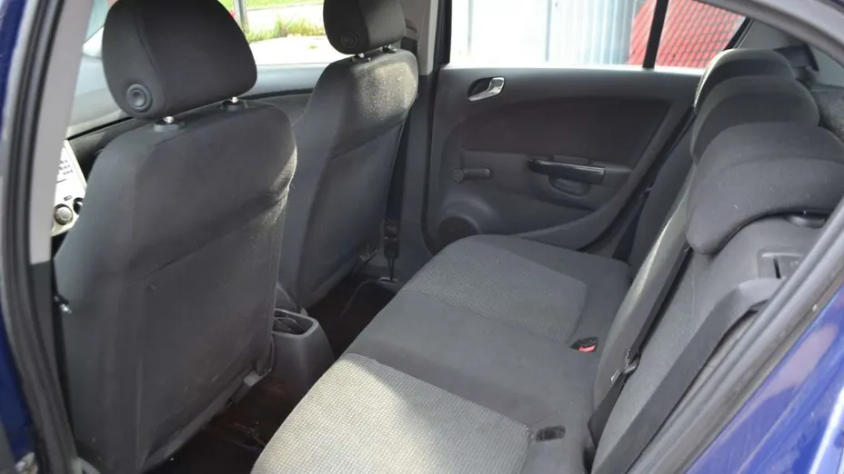 OPEL Corsa -