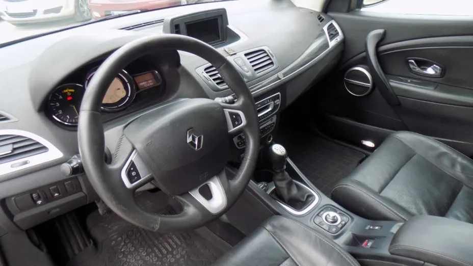 RENAULT Megane -