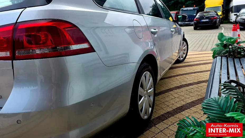 VOLKSWAGEN Passat -
