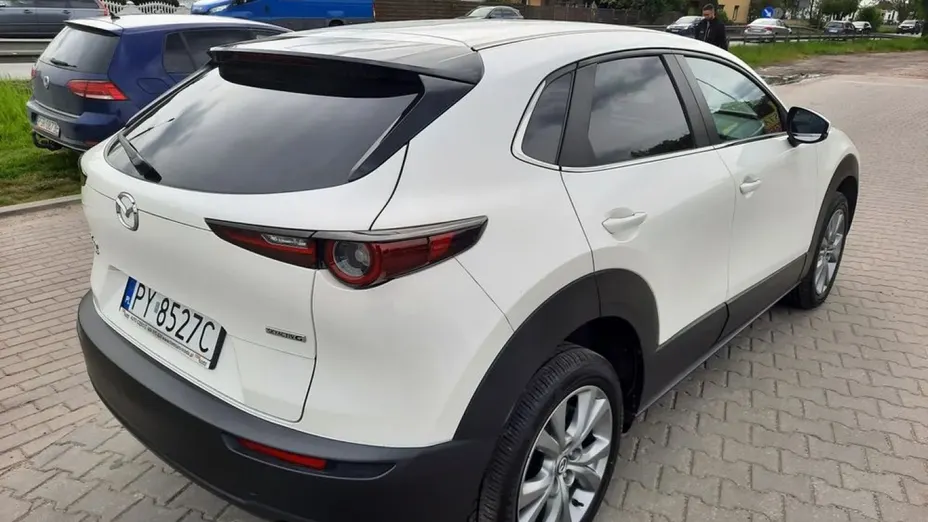 MAZDA CX-30 -
