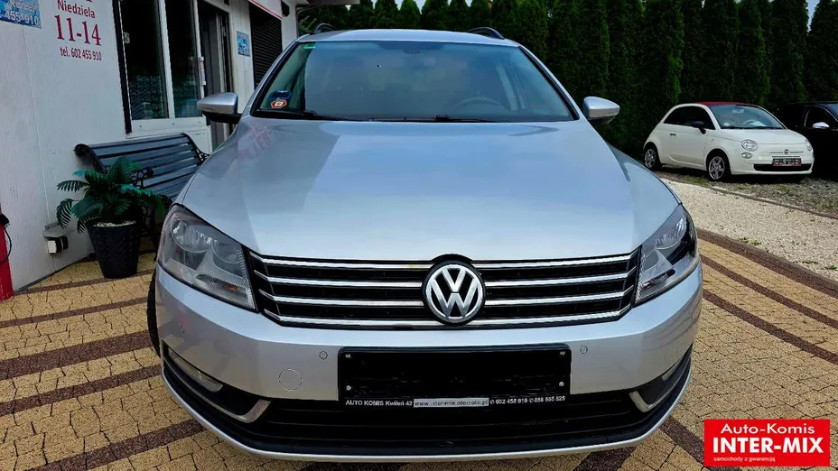 VOLKSWAGEN Passat -