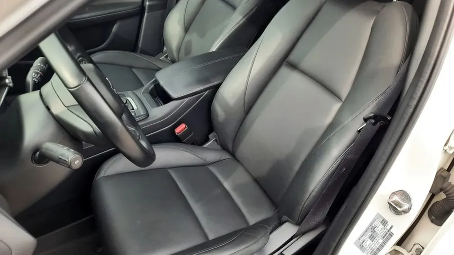 MAZDA CX-30 -