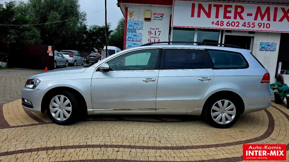 VOLKSWAGEN Passat -