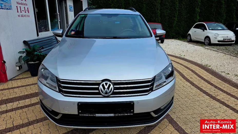 VOLKSWAGEN Passat -
