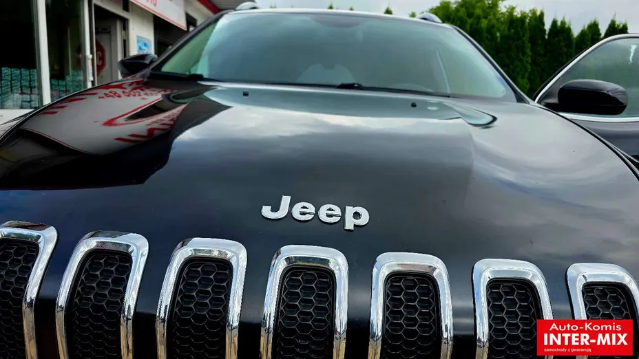JEEP Cherokee -