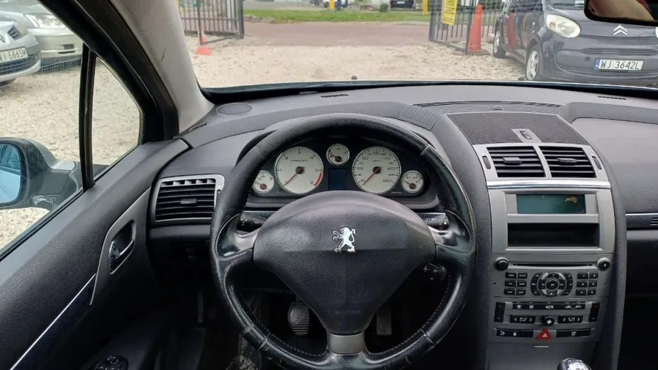 PEUGEOT 407 -