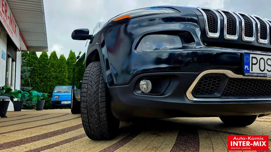 JEEP Cherokee -