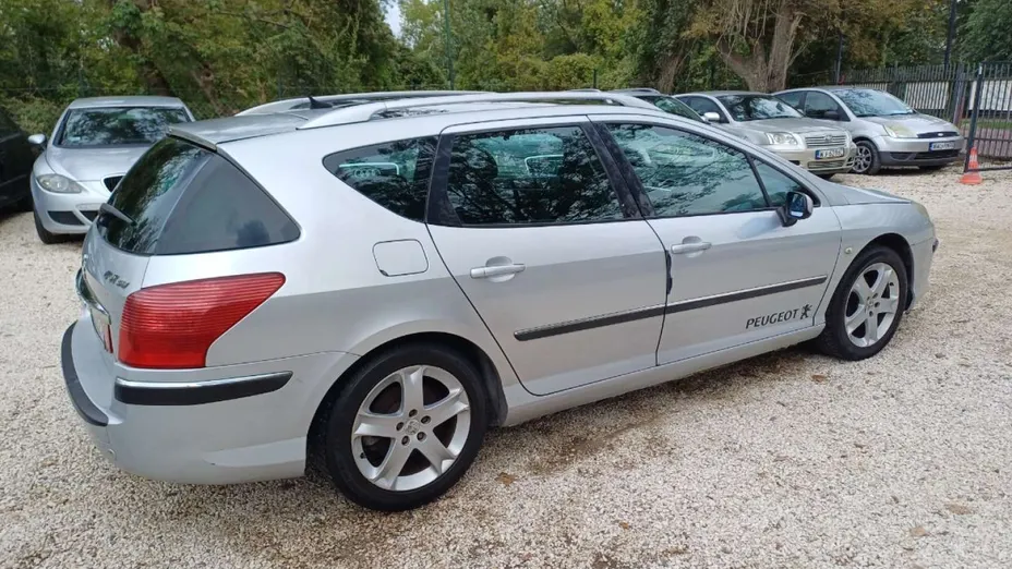PEUGEOT 407 -
