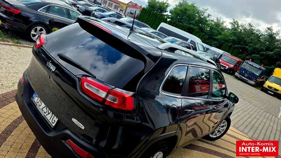 JEEP Cherokee -