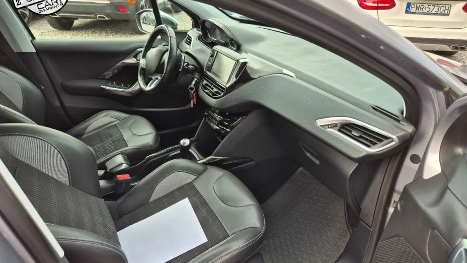 PEUGEOT 2008 -