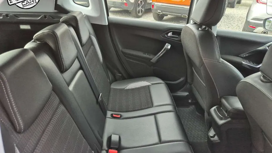 PEUGEOT 2008 -